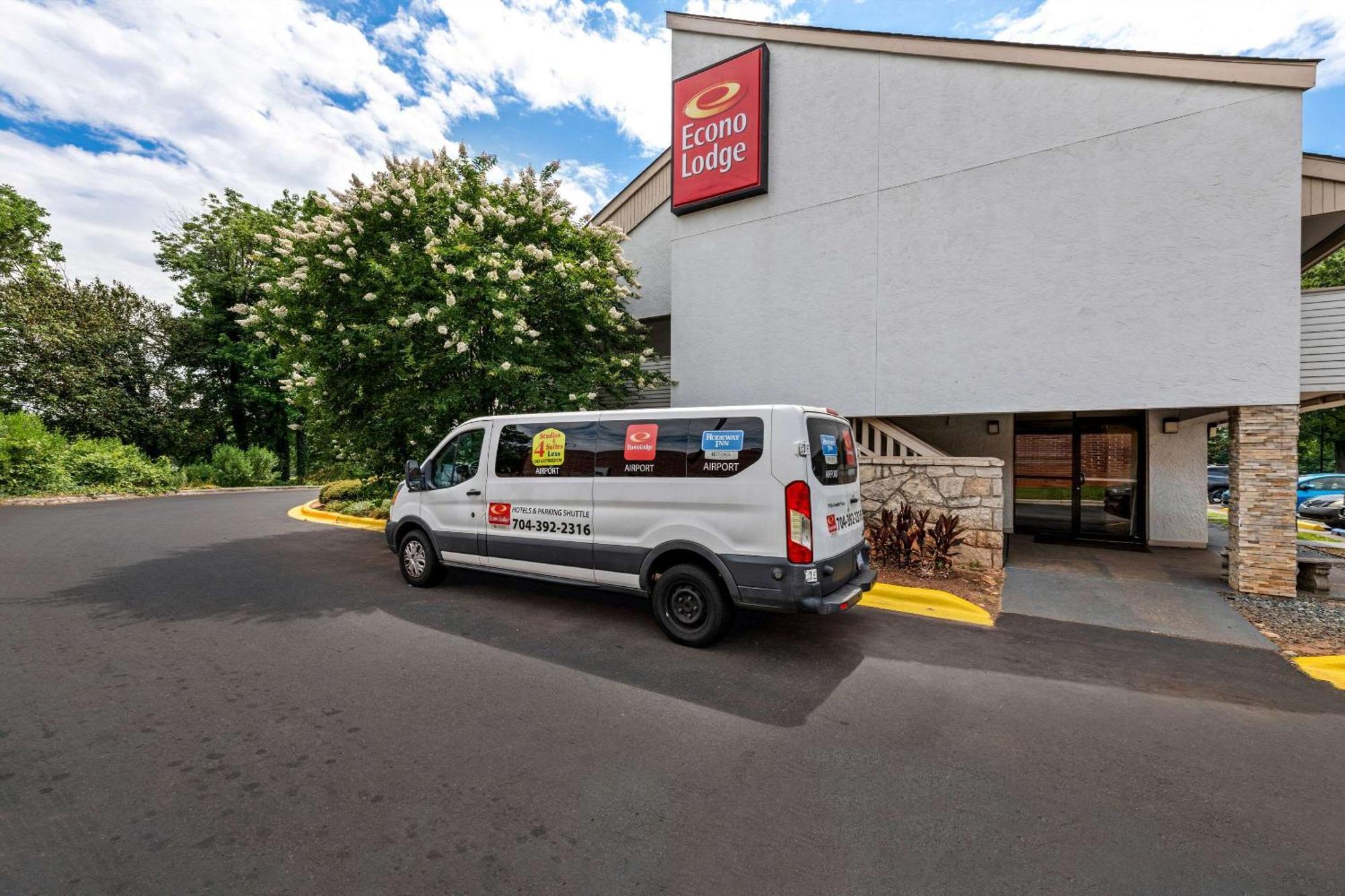 Econo Lodge Charlotte Airport Buitenkant foto