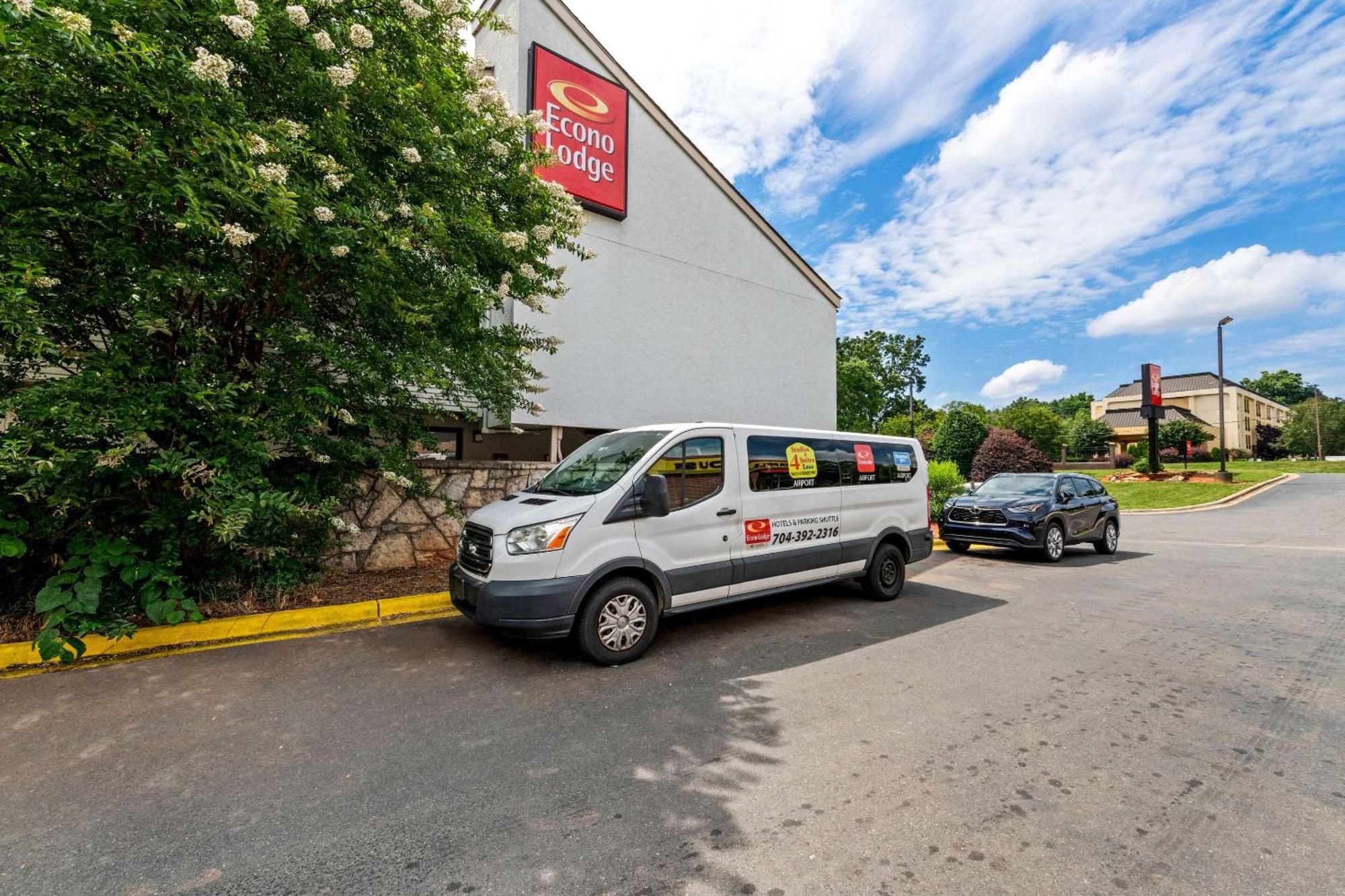 Econo Lodge Charlotte Airport Buitenkant foto