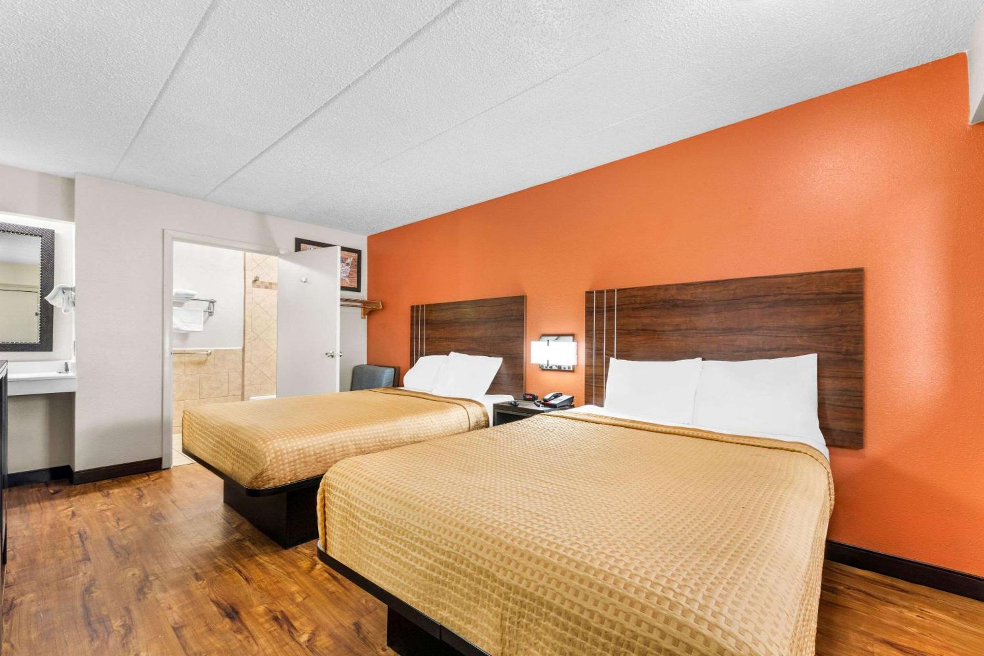 Econo Lodge Charlotte Airport Buitenkant foto