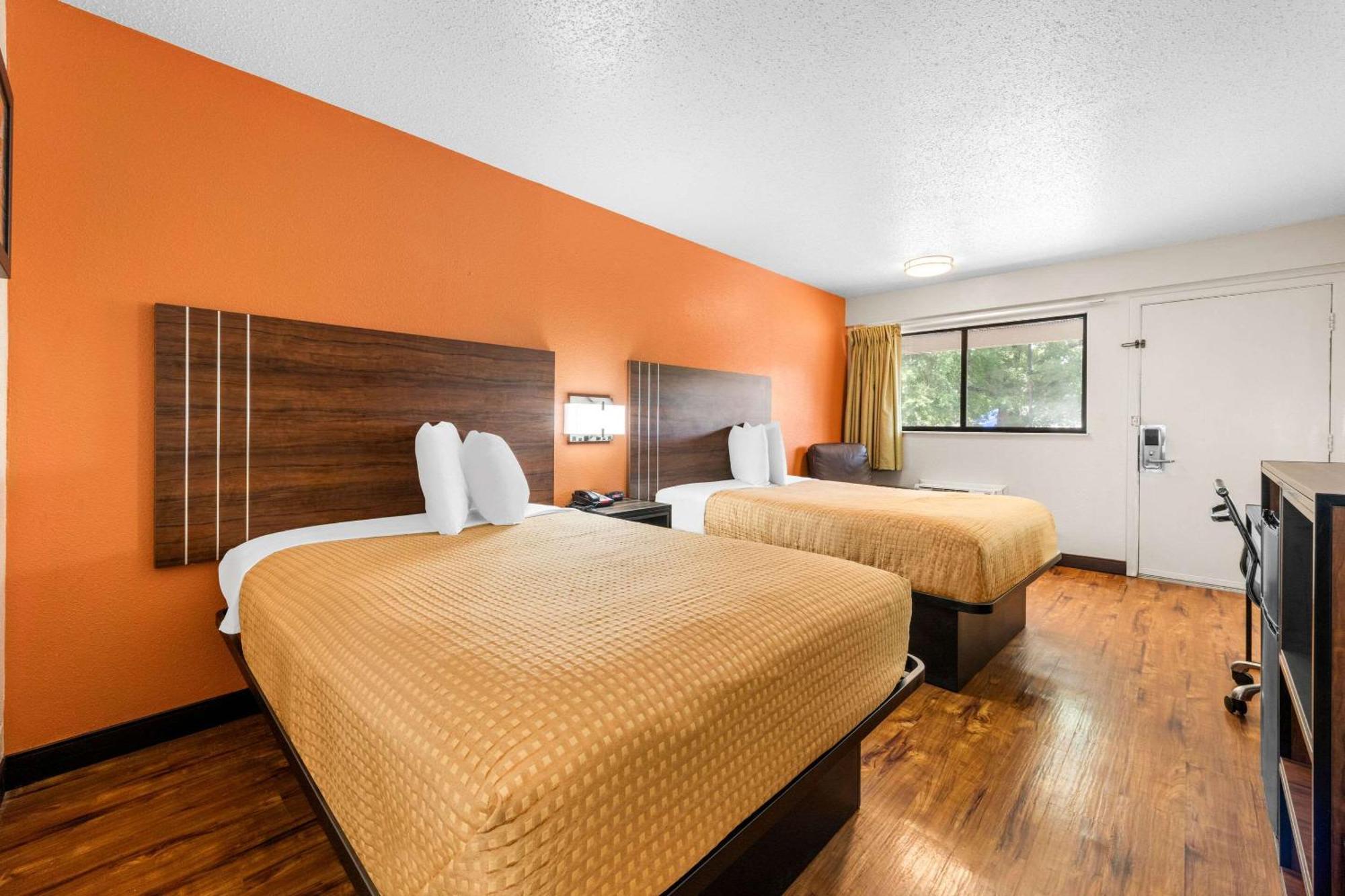 Econo Lodge Charlotte Airport Buitenkant foto