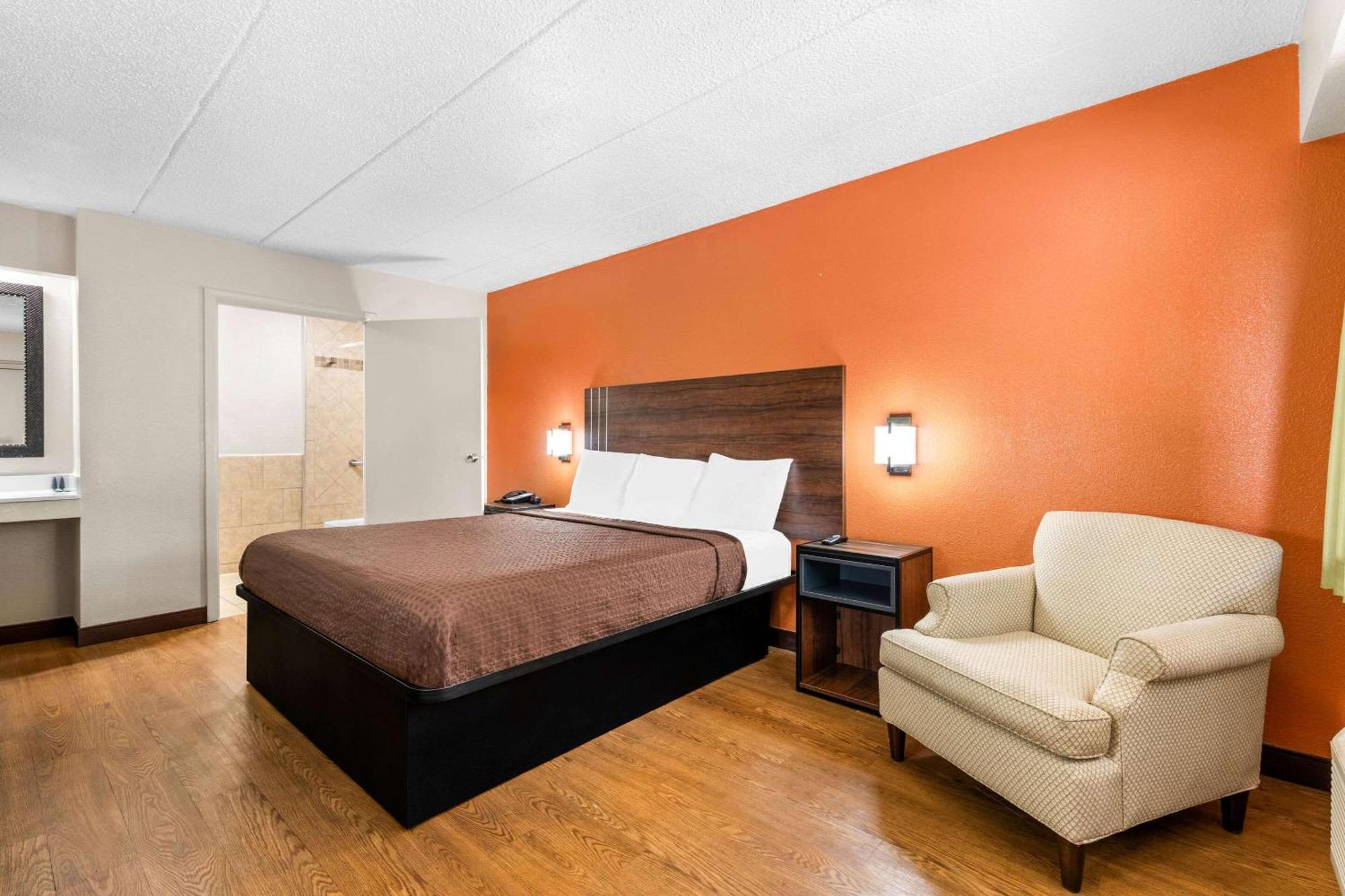 Econo Lodge Charlotte Airport Buitenkant foto