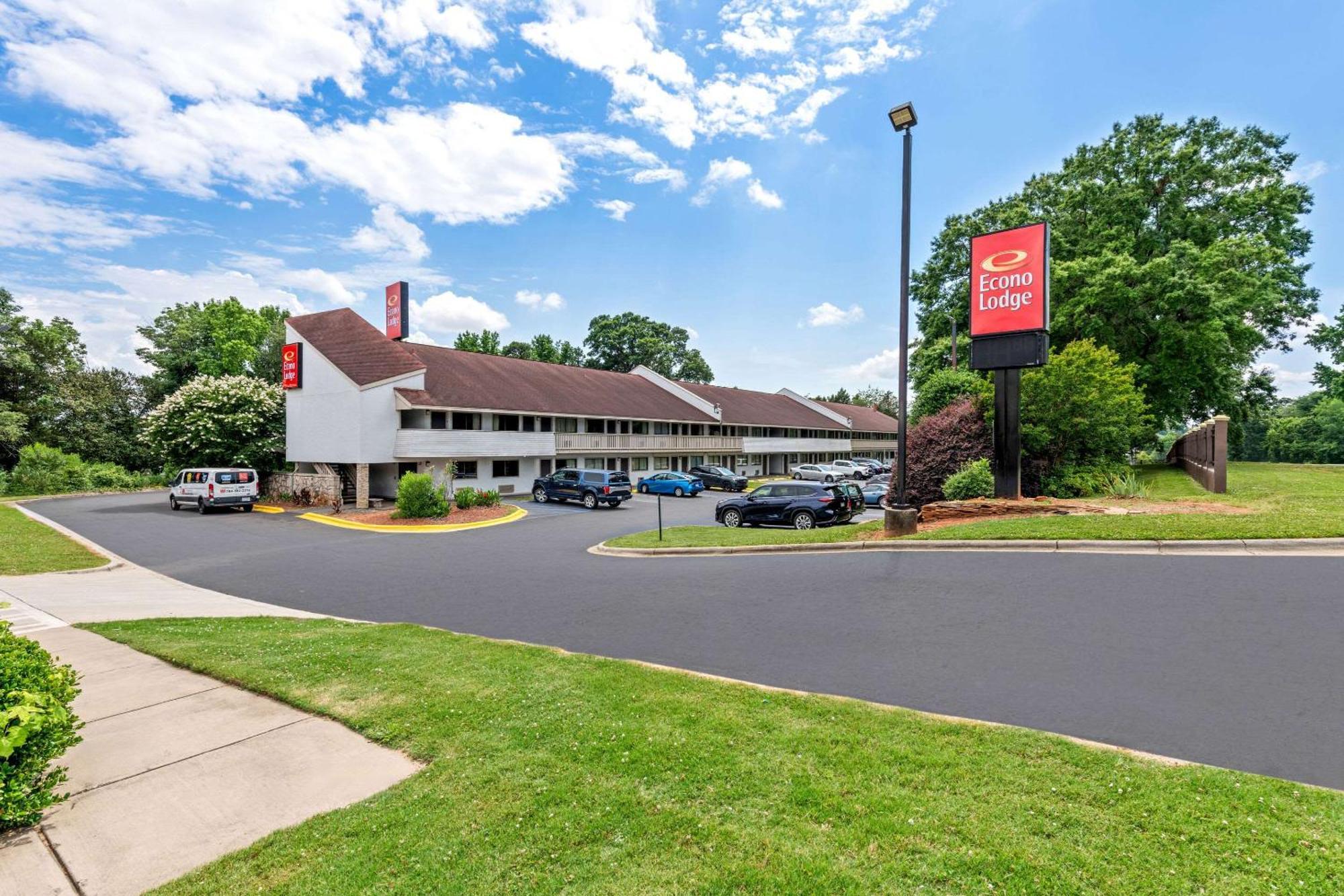 Econo Lodge Charlotte Airport Buitenkant foto